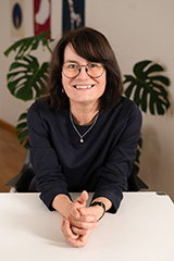 Dr. Edith Anna Kunz